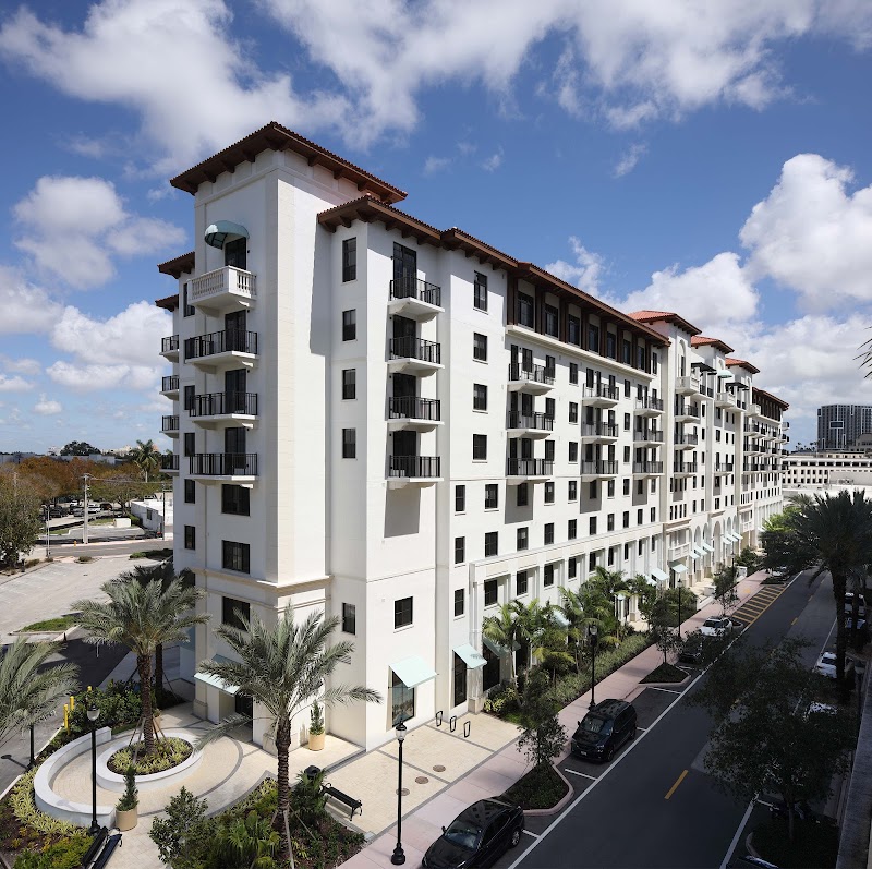 Grand Living at Coral Gables