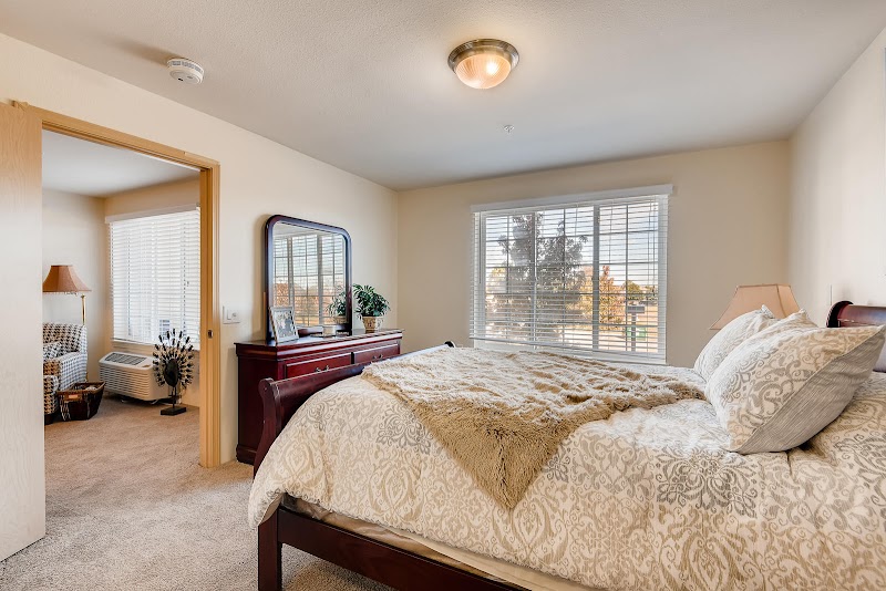 Copperfield Estates - Sky Active Living photo 2