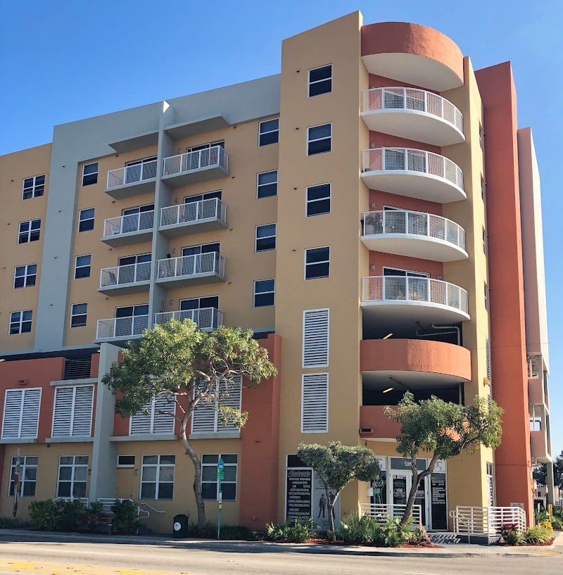 Biscayne Court photo 2