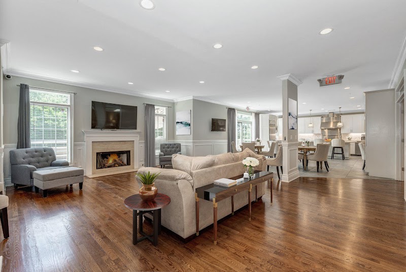 The Society House photo 3